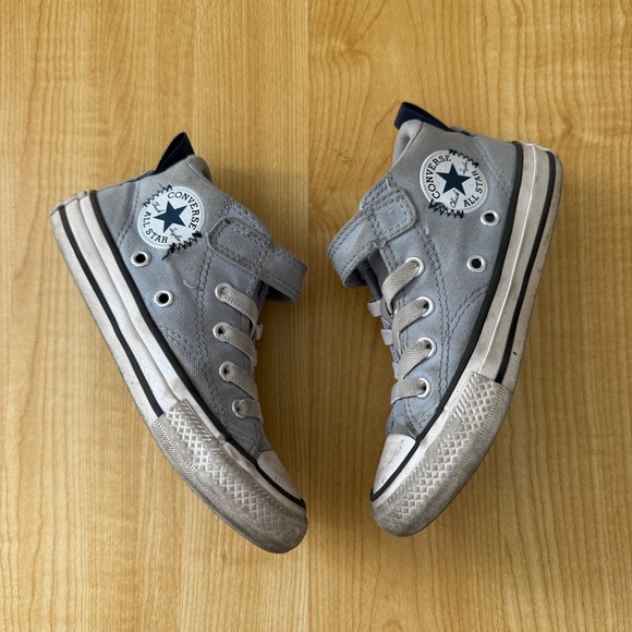 Converse Chuck Taylor All Star High Top Gray Sneakers Size US 12 Youth - Picture 1 of 6